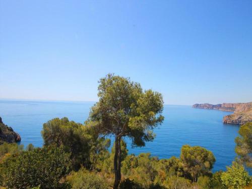 Villa In Javea Sleeps 12 With Pool And Wifi