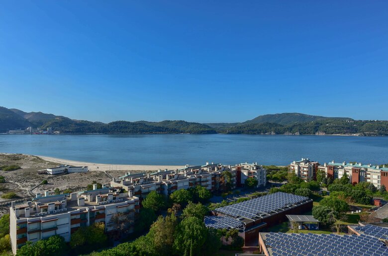 Hotel Aqualuz Troia Rio By The Editory