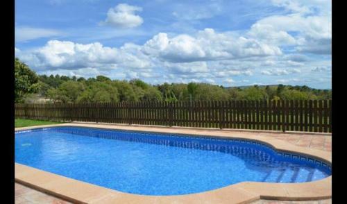 L'ametlla Del Valles Villa Sleeps 5 With Pool
