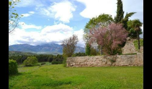 L'ametlla Del Valles Villa Sleeps 5 With Pool