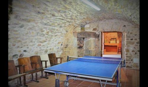 La Bisbal Villa Sleeps 4 With Pool