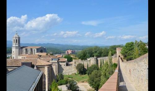 Villa In La Bisbal Sleeps 4 With Pool