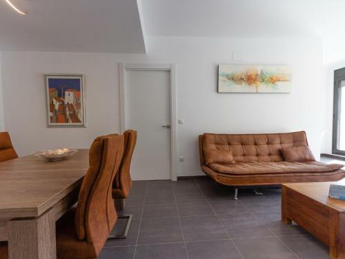 Apartamento Piscina Y En La Playa Margallo