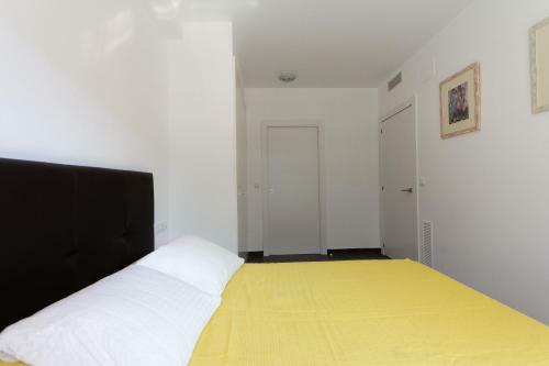 Apartamento Piscina Y En La Playa Margallo