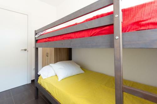 Apartamento Piscina Y En La Playa Margallo