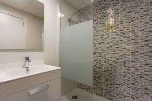 Apartamento Piscina Y En La Playa Margallo