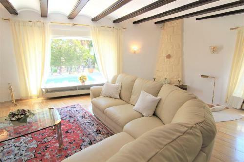 Maryvilla 0512