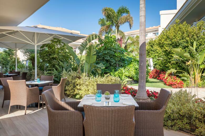 Hotel Barcel� La Nuc�a Hills