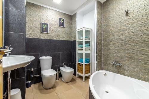 Apartamento Flatguest Guest On Board + 3bdr + Urban + Wifi