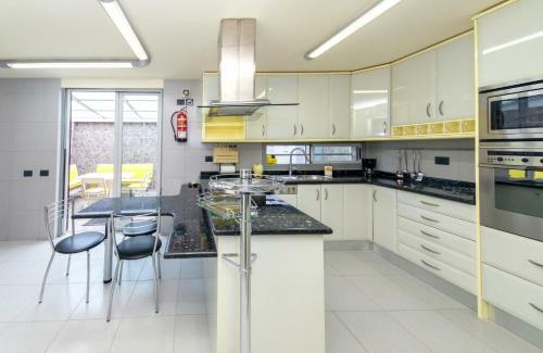 La Cornisa Vivac House