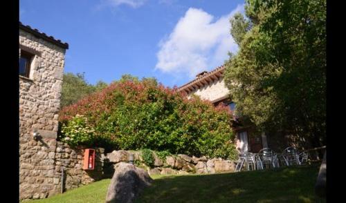 Les Planes D'hostoles Villa Sleeps 19 With Pool