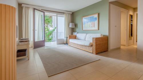 Llafranc Apartment Sleeps 4 With Pool