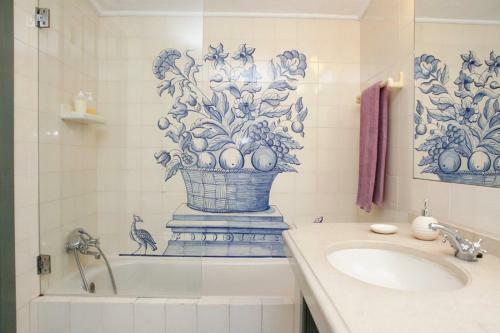 Cozy Golf Villa In Cascais