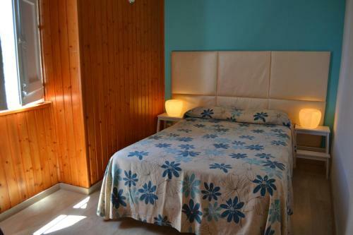 Hostal Alcamim Guesthouse