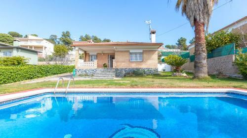 Villa- Fina