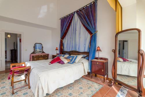 Lloret de Mar Villa Sleeps 6 With Pool And Free Wifi