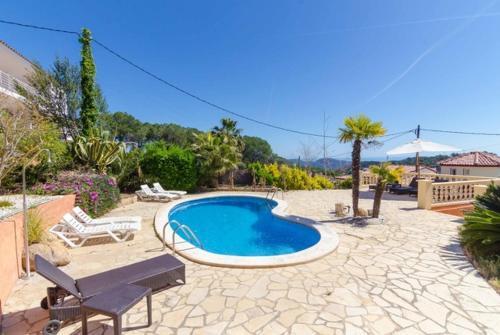 Lloret de Mar Villa Sleeps 10 Pool Air Con Wifi
