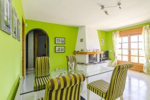 Lloret de Mar Villa Sleeps 10 Pool Air Con Wifi