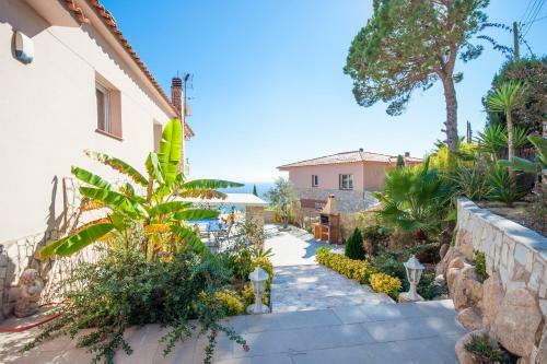 Villa- Garbi