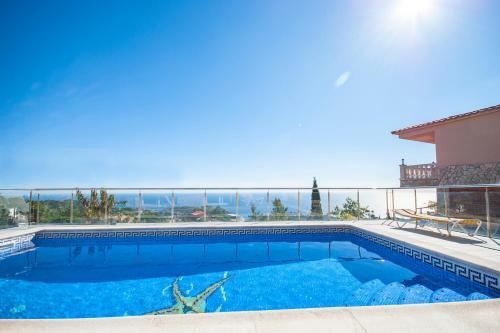 Villa- Garbi