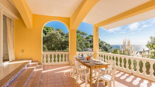 Sant Eloi Villa Sleeps 8 With Pool And Air Con