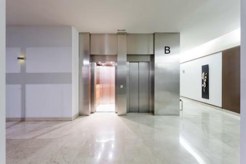 Ayala Apartment By Flatsweethome