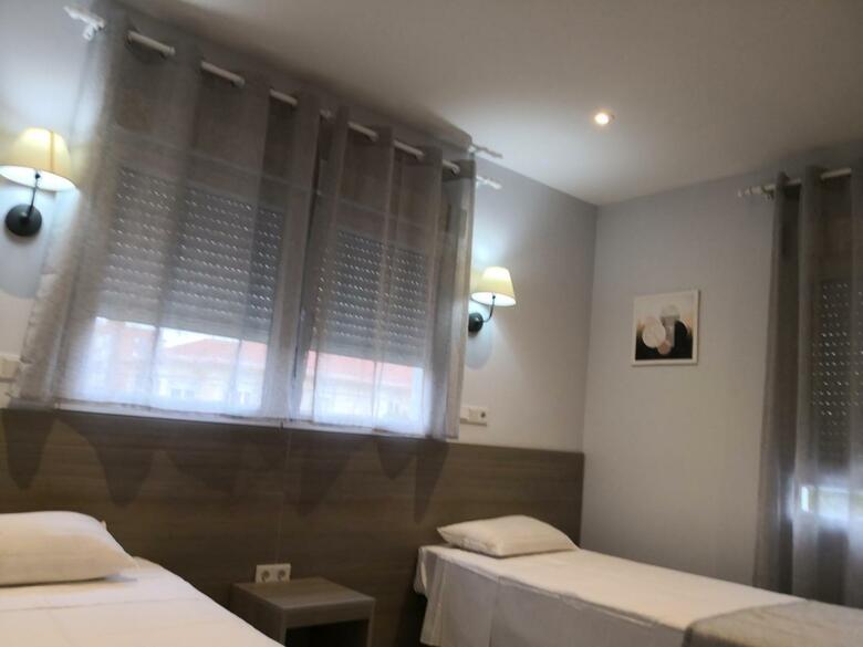 Hostal Golden Alcala