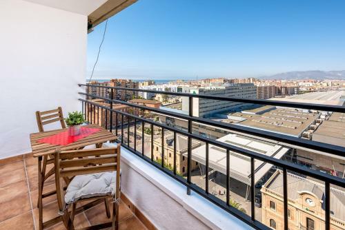 Malaga Station Apartment By Rafleys