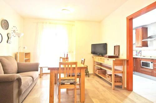 Apartment With 2 Bedrooms In Malaga With Wifi