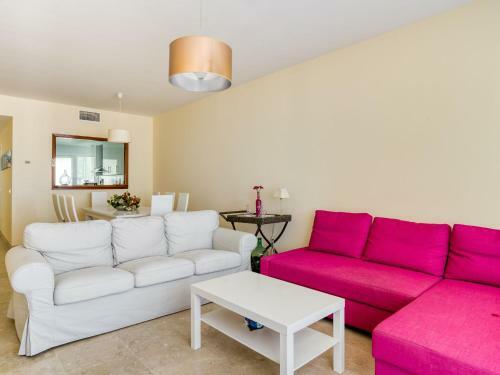 Comfortable Apartment In Manilva With Swimming Pool