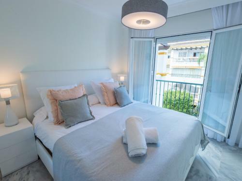 Luxurious Apartment In Marbella With Pool And Garden