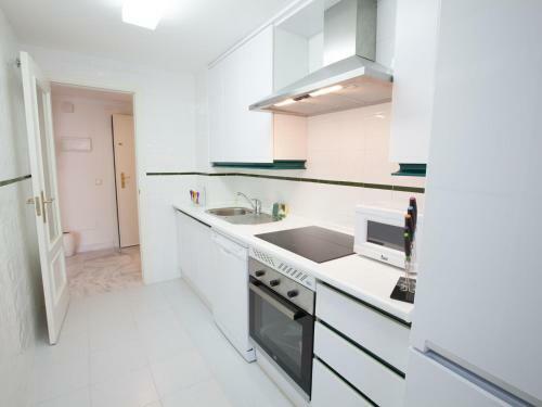 Luxurious Apartment In Marbella With Pool And Garden