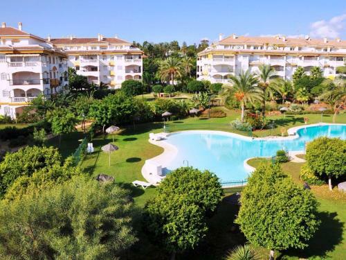 Luxurious Apartment In Marbella With Pool And Garden