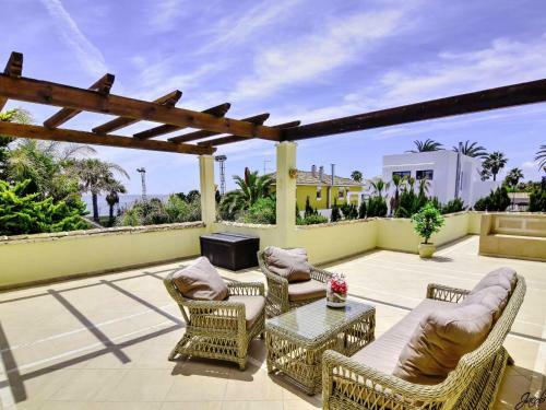 7002 Cosy 2nd Beach Line Villa Big Garden And Pool