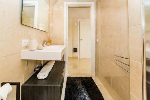 Apartamento Luxurious 2 Bed Puerto Ban�s Apt - Rdr193