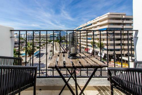 Apartamento Luxurious 2 Bed Puerto Ban�s Apt - Rdr193