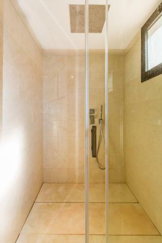 Apartamento Luxurious 2 Bed Puerto Ban�s Apt - Rdr193