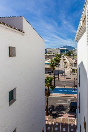 Apartamento Luxurious 2 Bed Puerto Ban�s Apt - Rdr193