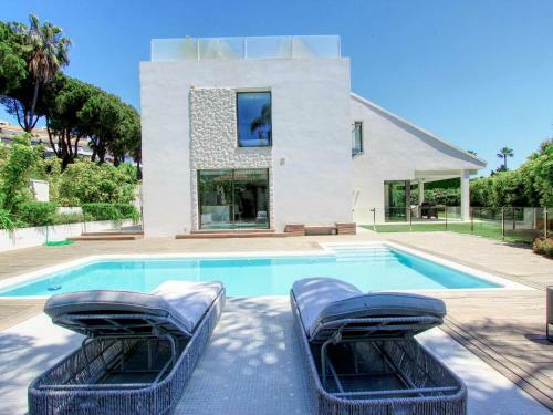 2244 New Modern Luxury Villa In Puerto Banus