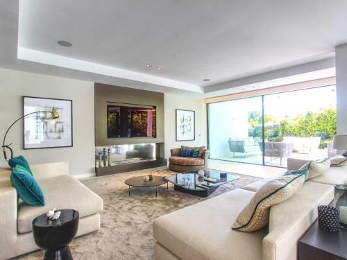 2244 New Modern Luxury Villa In Puerto Banus