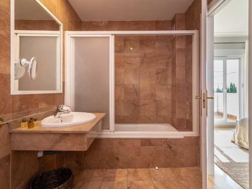 Apartamento Puente Romano Modern Flat, Best Location In Town