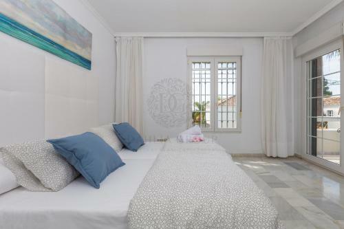 Marbella Center Villa By Dahlia Group