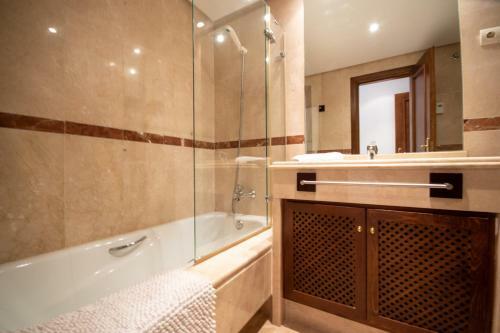 Cozy Holiday Apartment In 1 Line Beach Complex With Swimming Pool