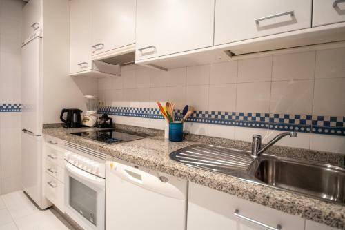 Cozy Holiday Apartment In 1 Line Beach Complex With Swimming Pool