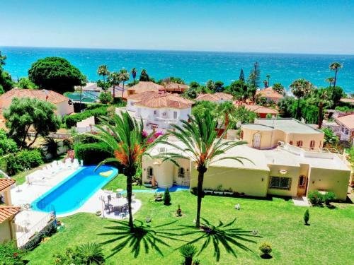 1168 Event Beach Villa 20 Person