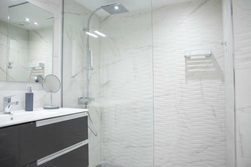 Apartment In Central Marbella 300m To The Beach!