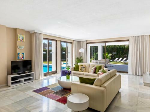 Puerto Banus Luxury Private Villas XI