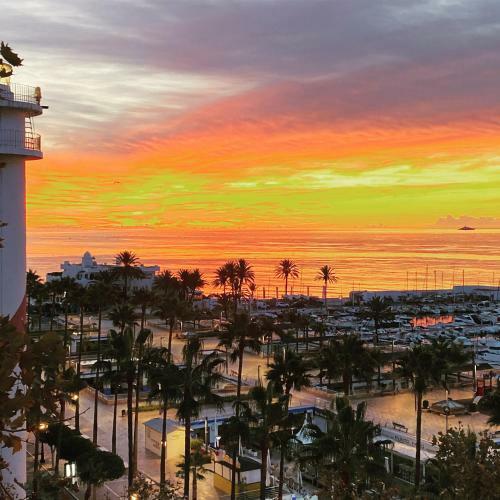 El Faro Apartment, Center Marbella Beachfront - Eaw Homes