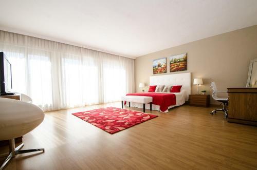 Villa III