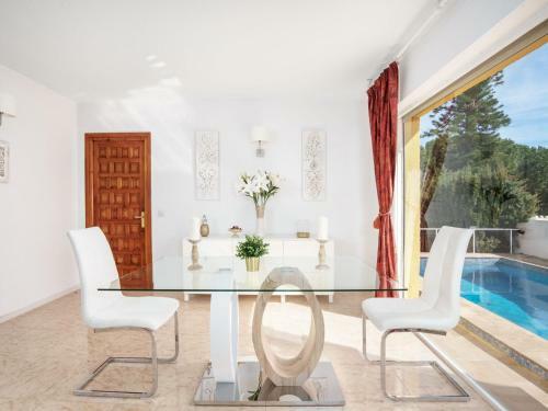 Villa Banus Hills